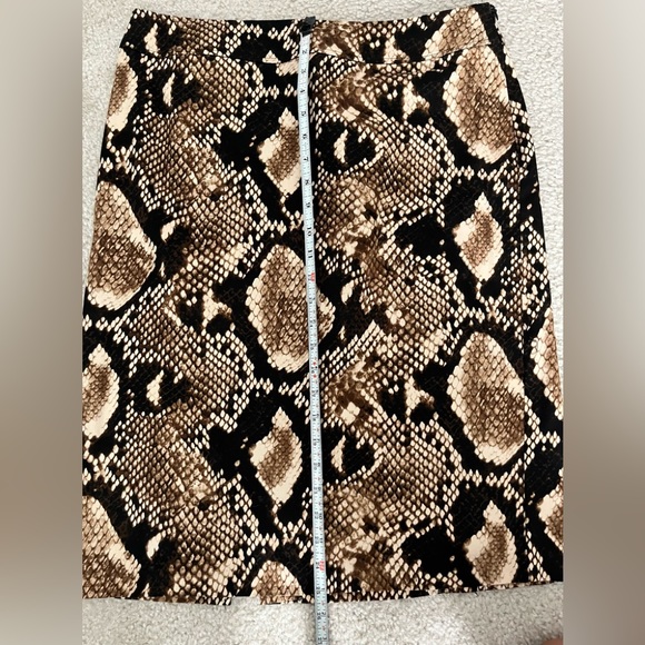 Allison Taylor snake print skirt - Picture 7 of 7